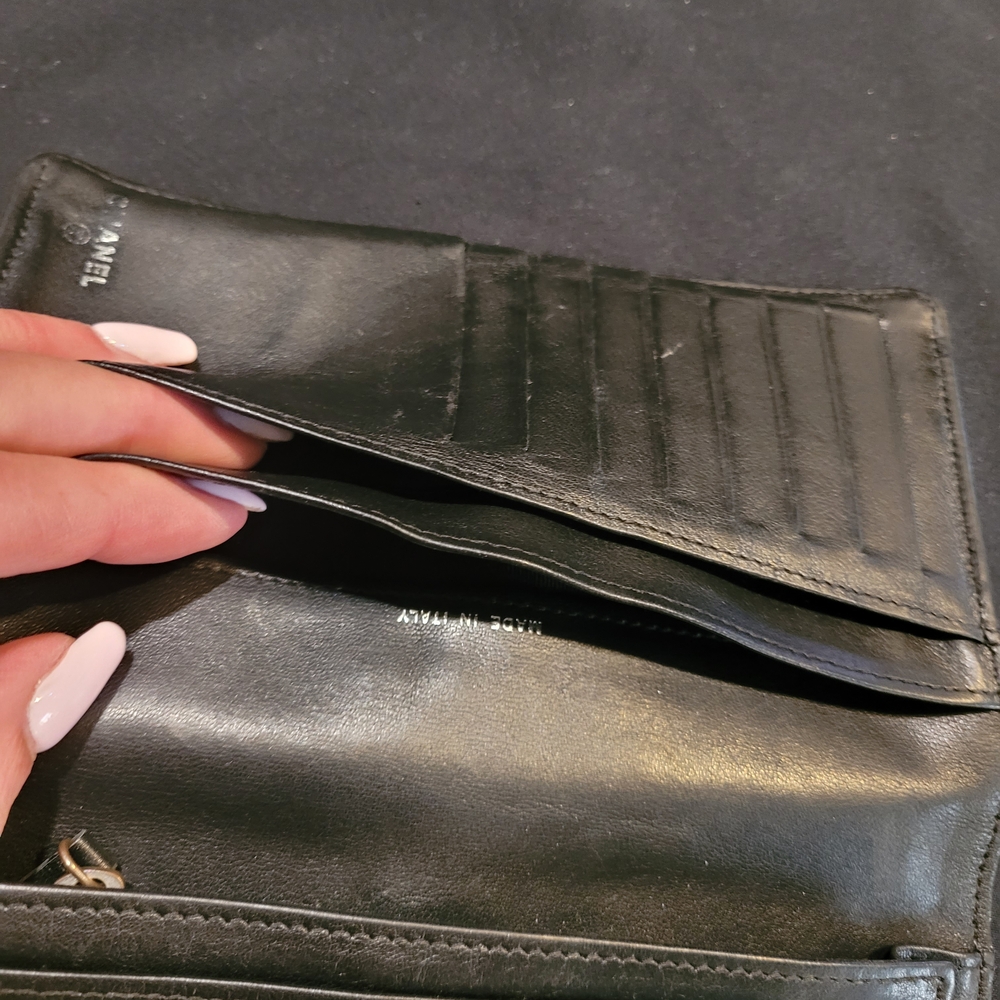 Chanel Black Quilted Leather Wallet - Picture 5 of 6